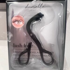 Danielle Creations Black Eyelash Curler